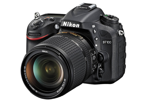 Nikon  D7100 KIT 18-140mm LENS